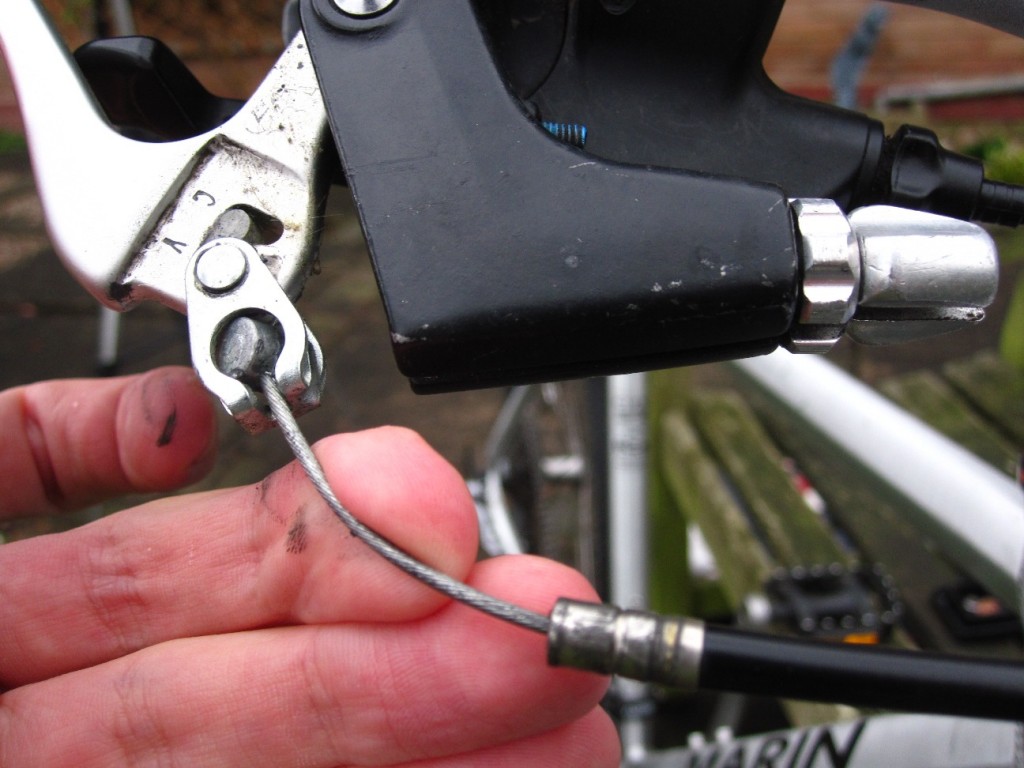 How To Fix Bike Brakes Handle : How To Repair A Sticking Mountain Bike Brake Line - iFixit 